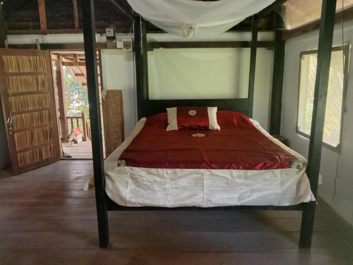 O'Hamok Family Homestay Battambang Exterior photo